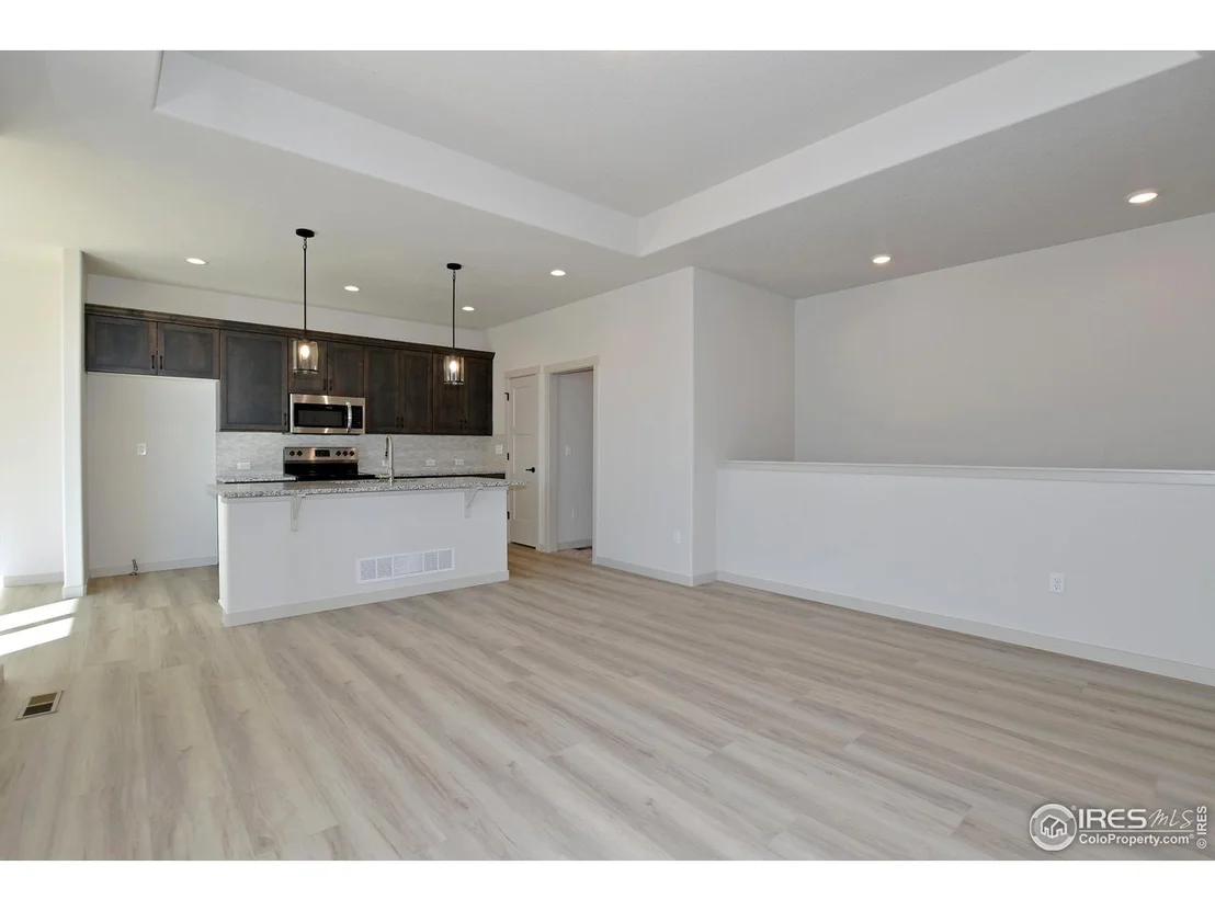 Photo of 120 63rd Ave