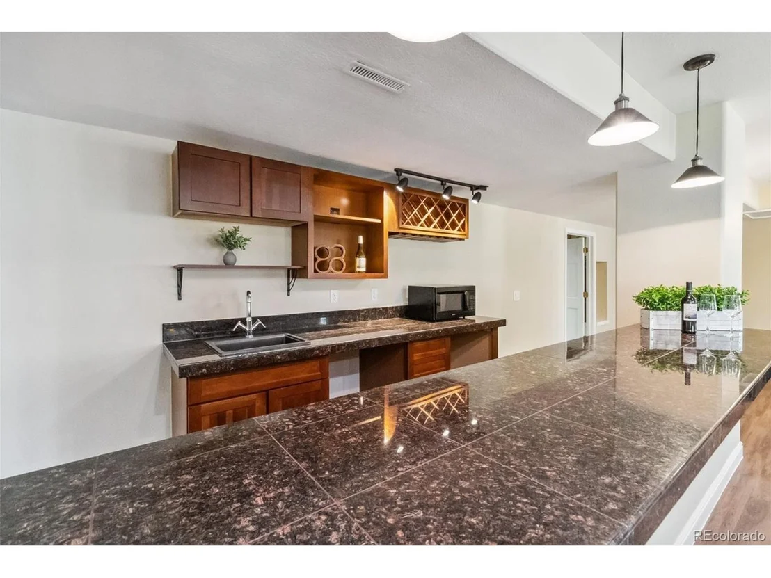 Photo of 1653 Gore Dr