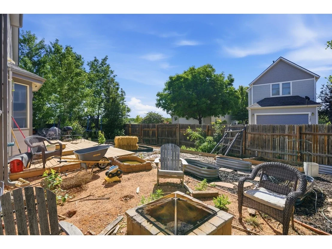 Photo of 7472 Skyline Way
