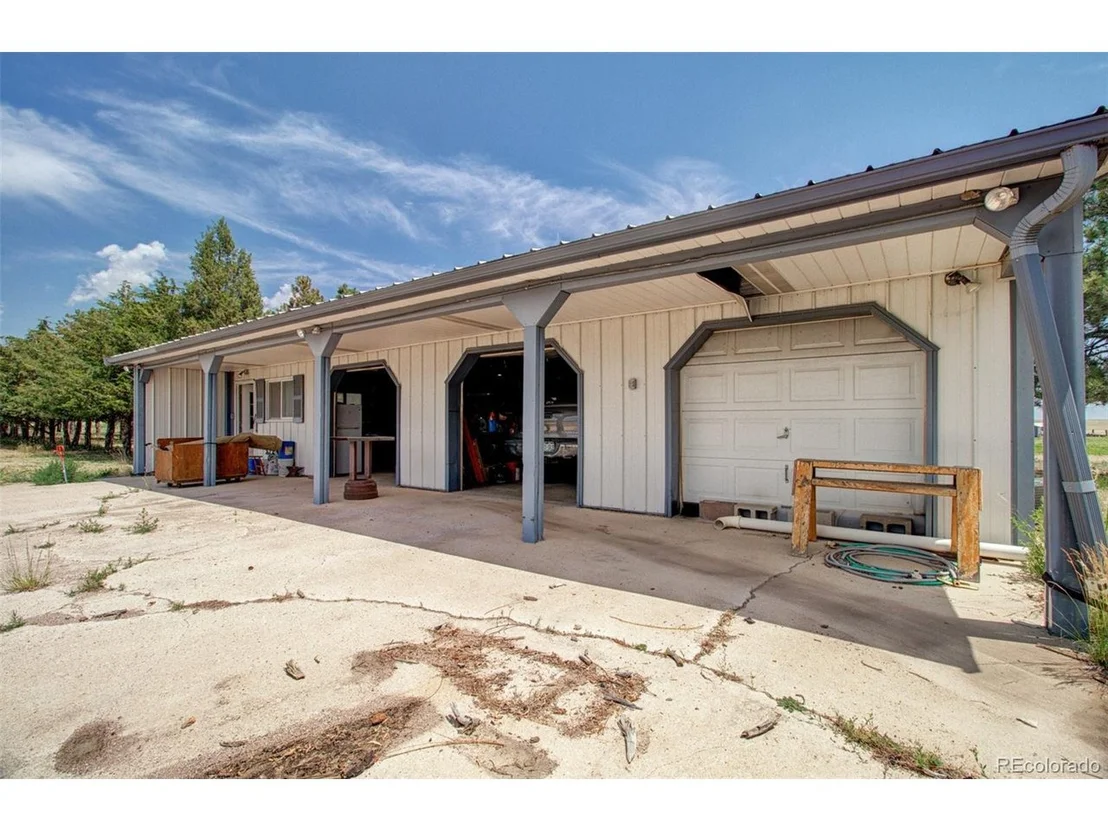 Photo of 12825 Garrett Rd