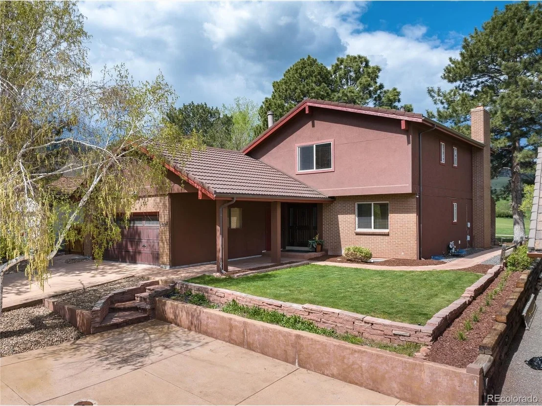 Photo of 5253 Golf Course Dr
