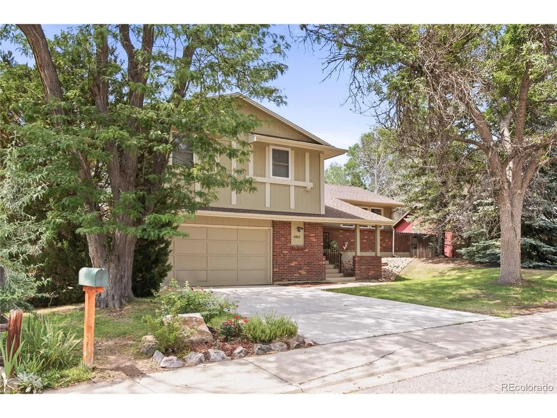 Photo of 4861 Earle Cir