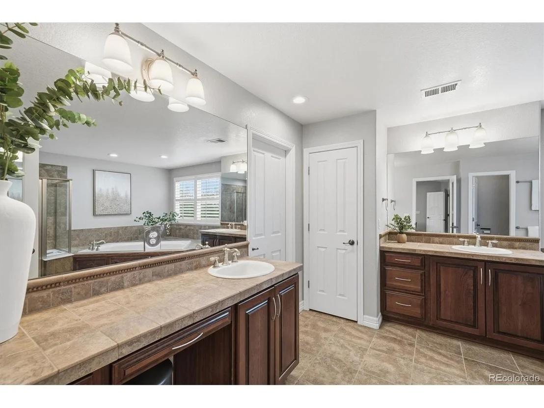 Photo of 2212 Ridgetrail Dr