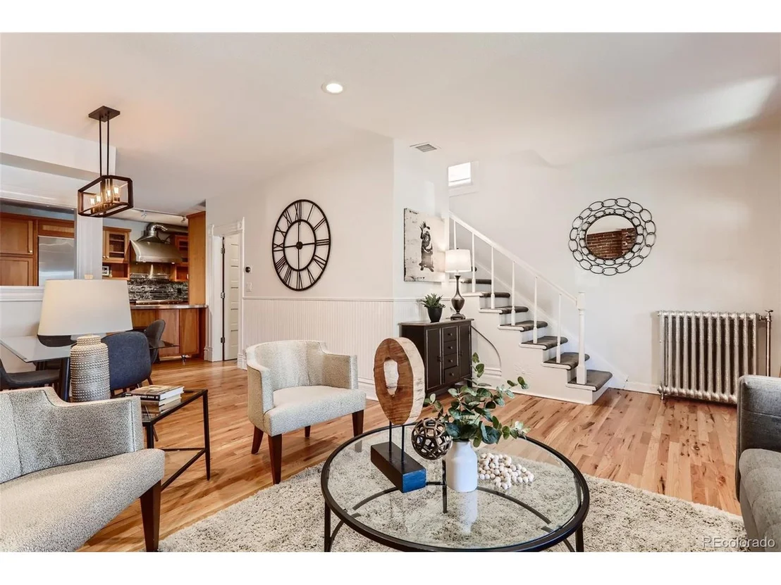 Photo of 3345 Bryant St