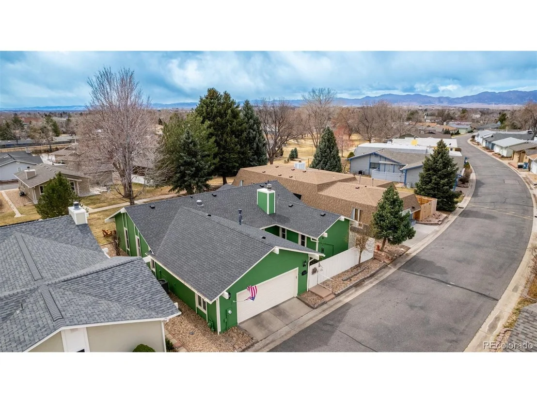 Photo of 22 Scott Dr N