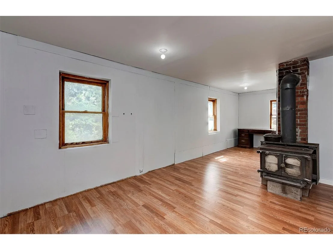 Photo of 2177 Hidden Valley Rd