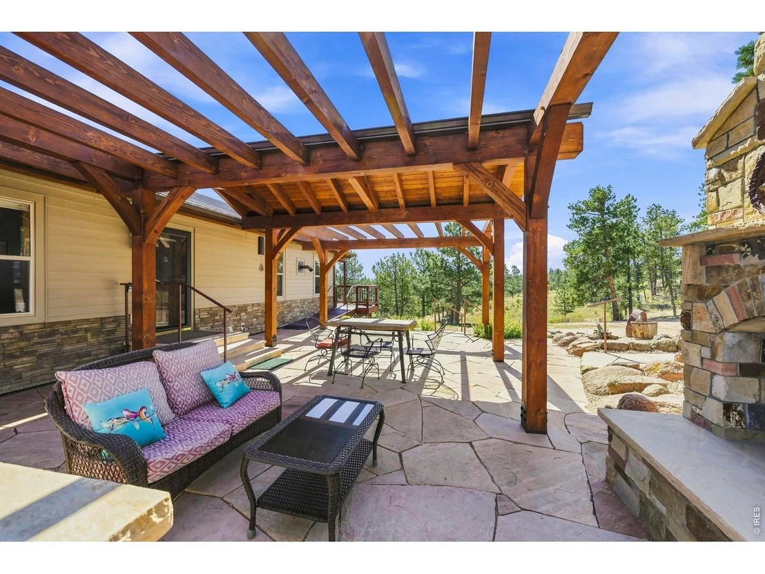 Photo of 557 Red Bluff Rd