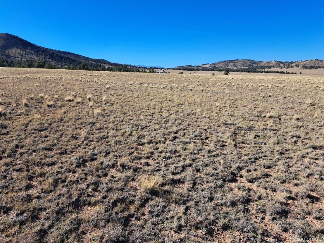 Photo of 475 Summit Rd
