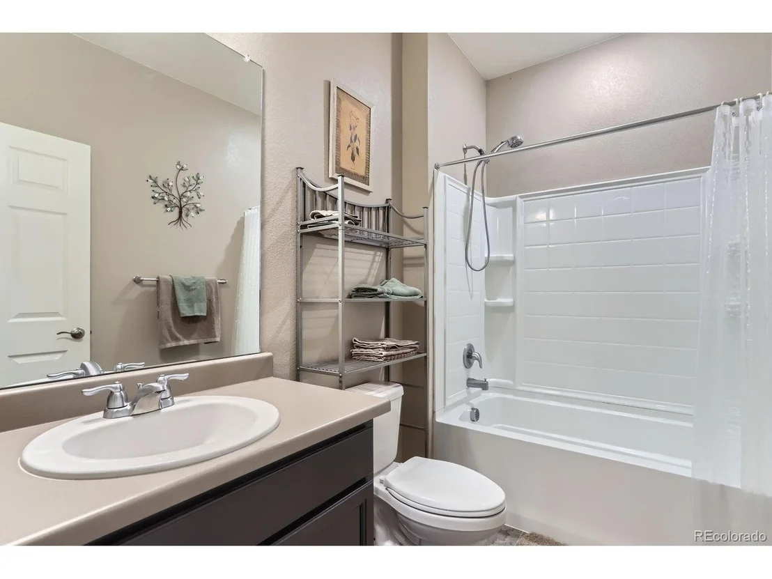 Photo of 10238 Stagecoach Ave
