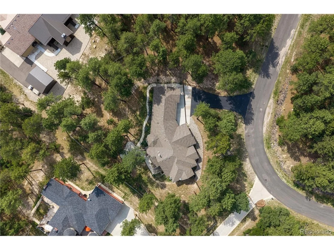 Photo of 1395 Gore Cir