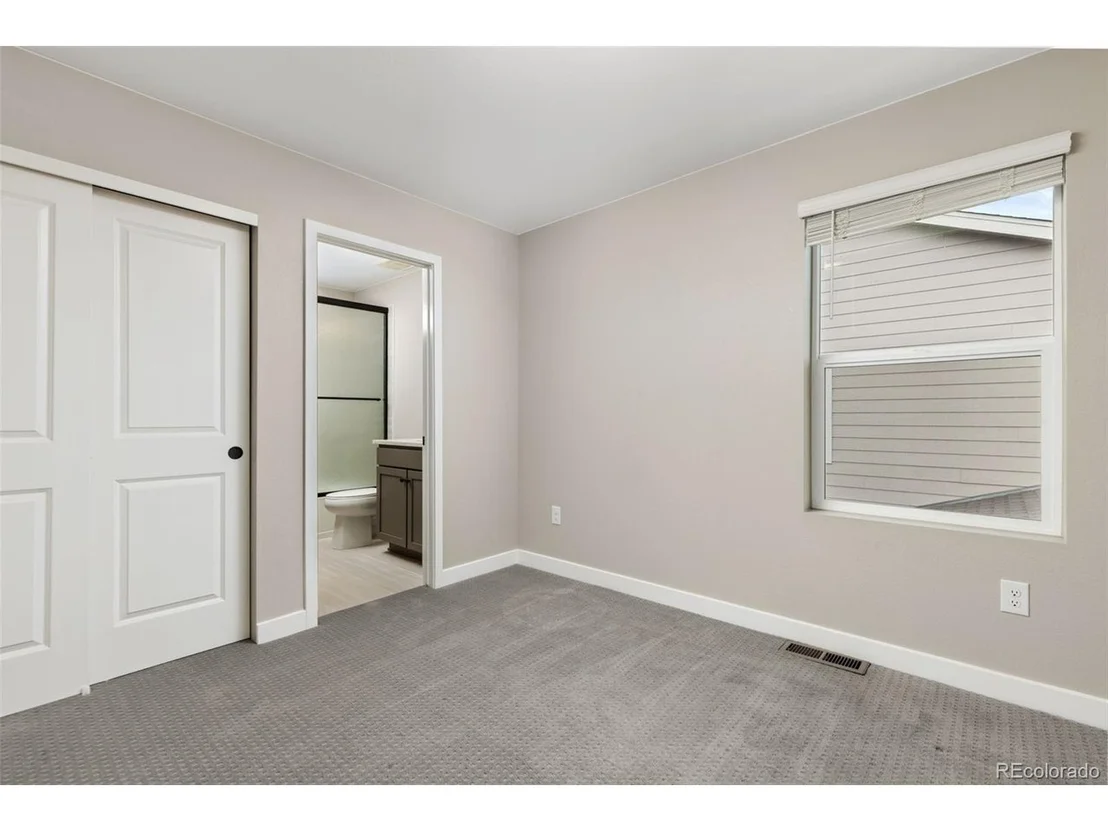 Photo of 5388 Riverbend Ave