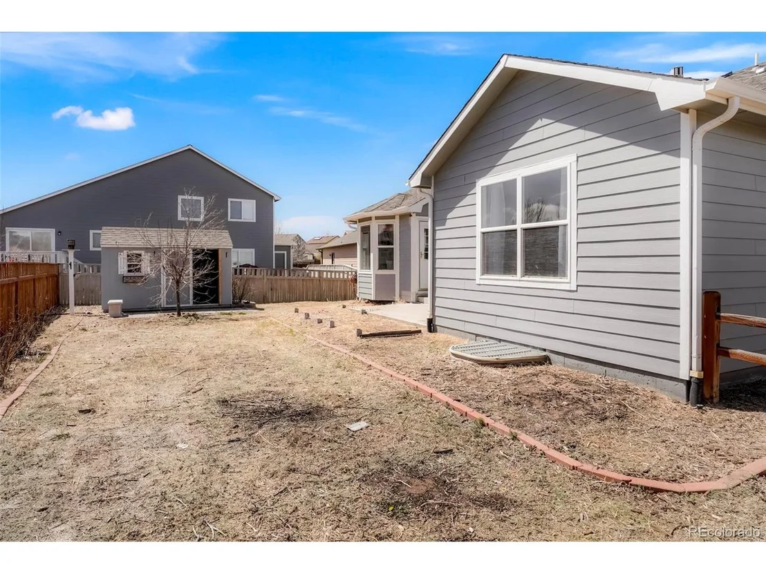 Photo of 1728 Dyer Loop