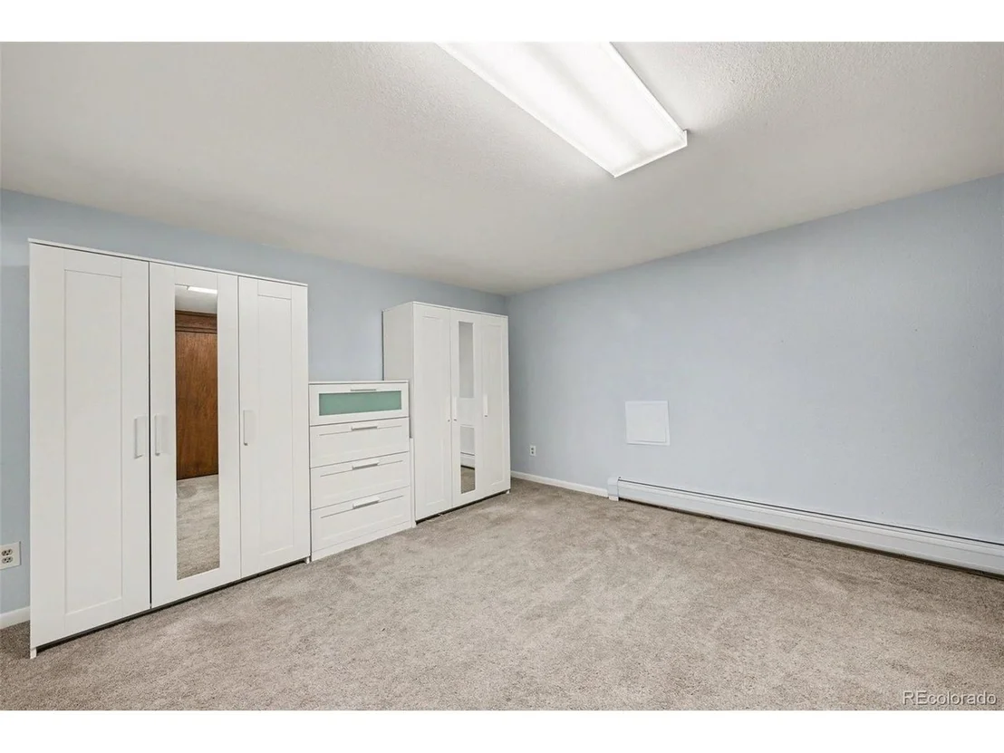 Photo of 327 Maple Dr