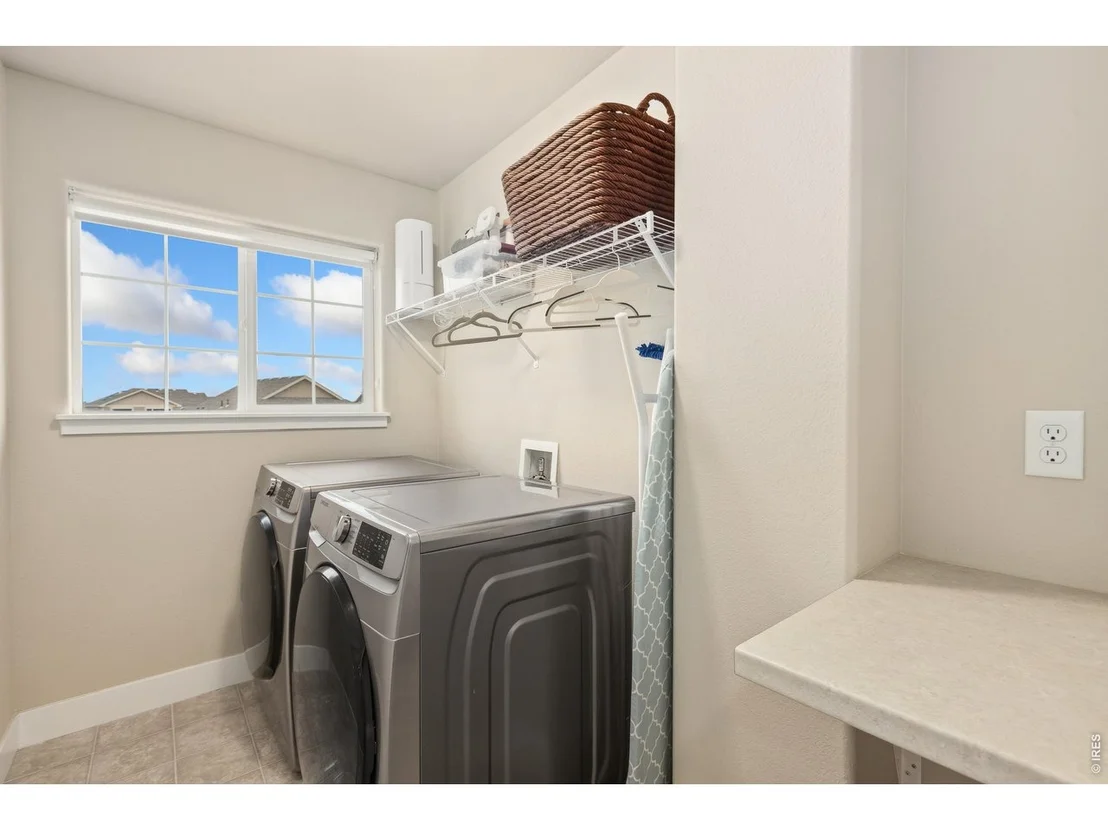 Photo of 2286 Golden Way