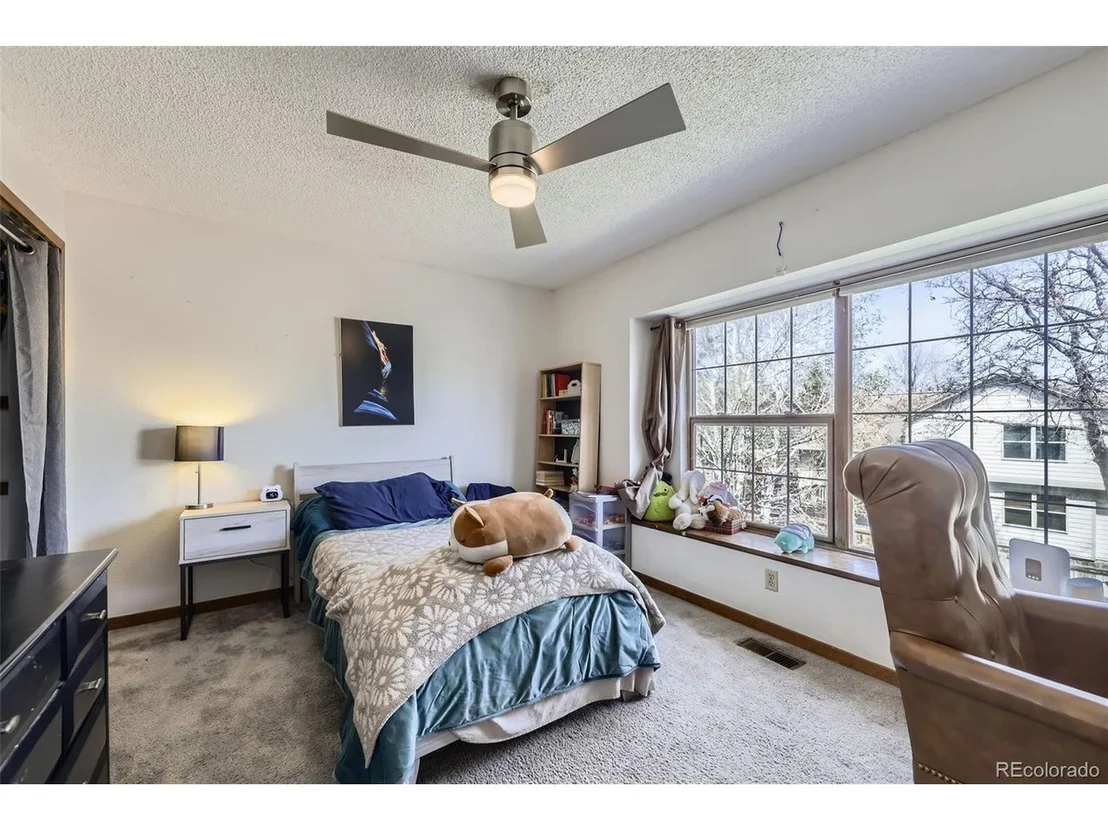 Photo of 9724 Iris St