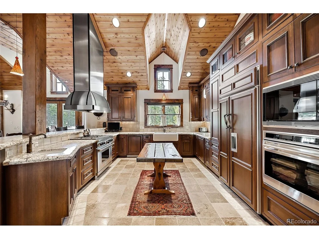 Photo of 177 Peerless Dr