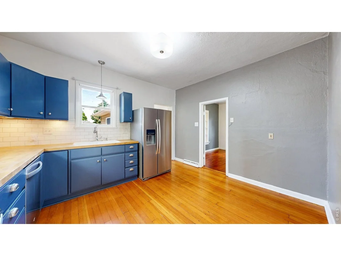Photo of 521 1st Ave