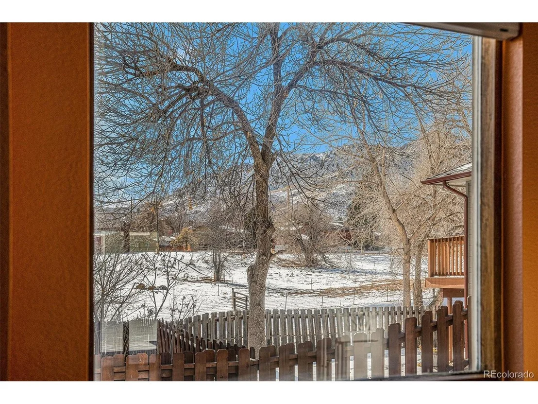 Photo of 810 Meadow Run