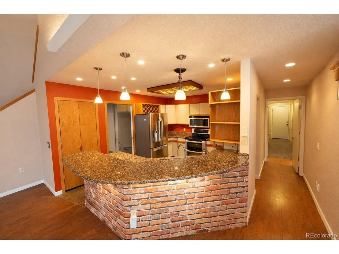 Photo of 663 Aspen Rd