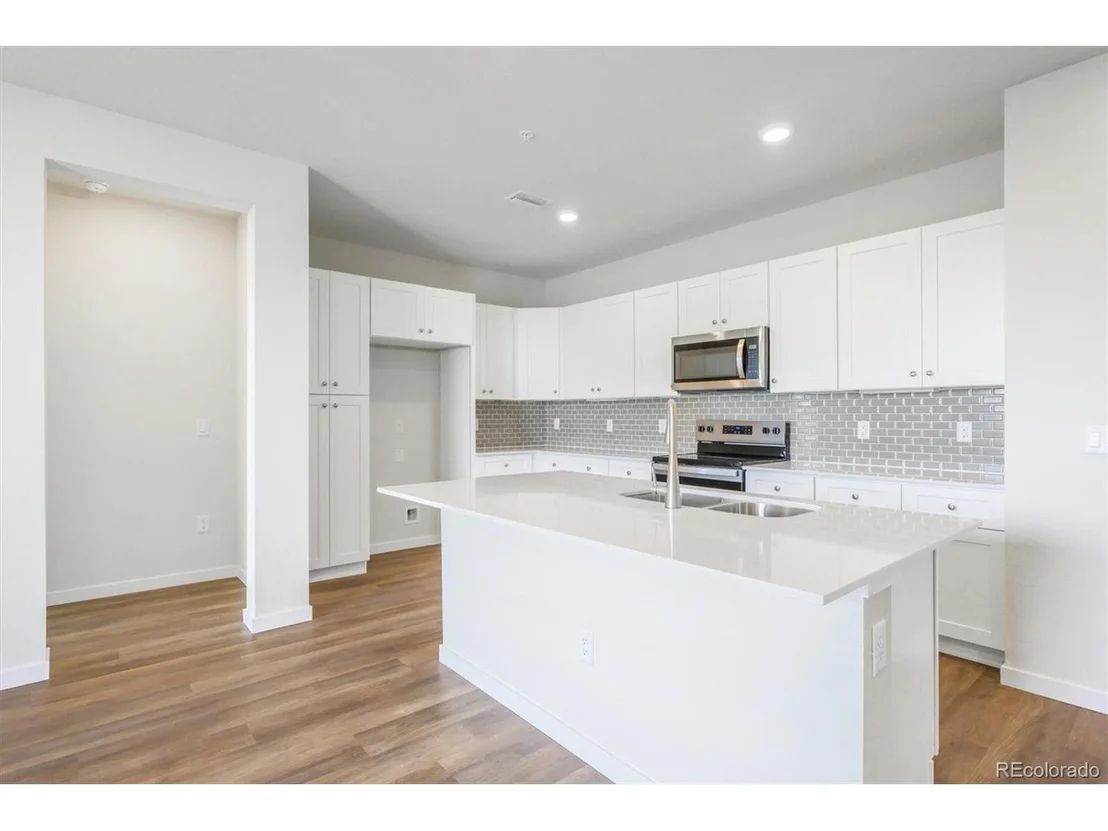 Photo of Unit 203 at 483 Interlocken Blvd