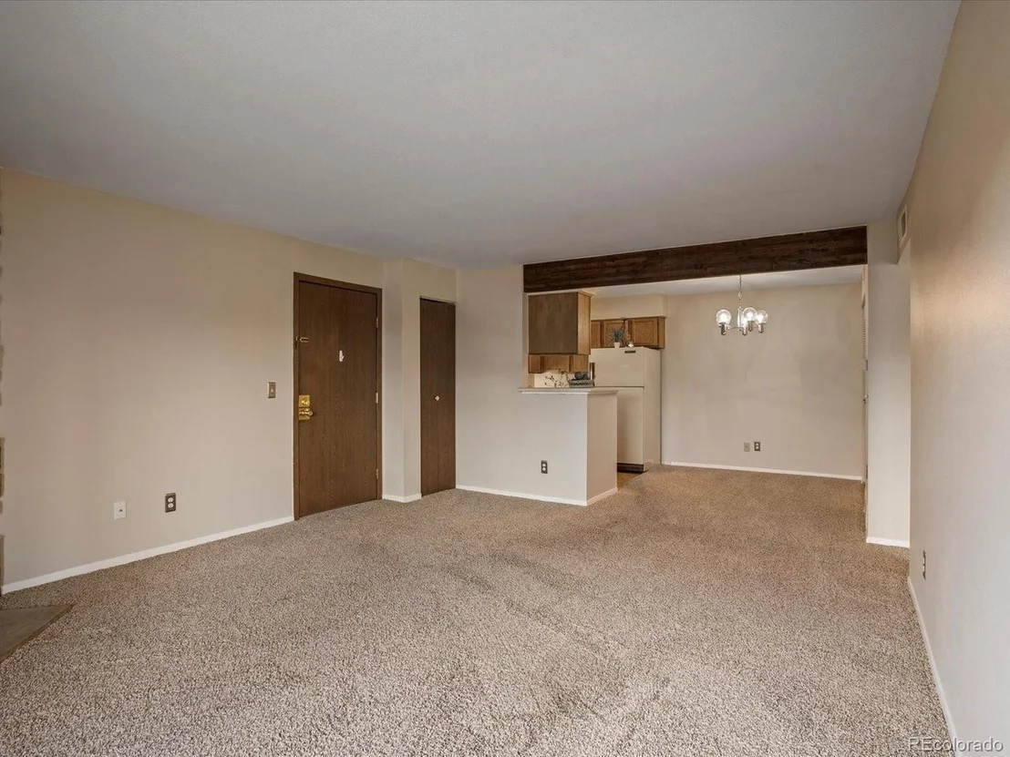 Photo of Unit 206 at 341 Wright St