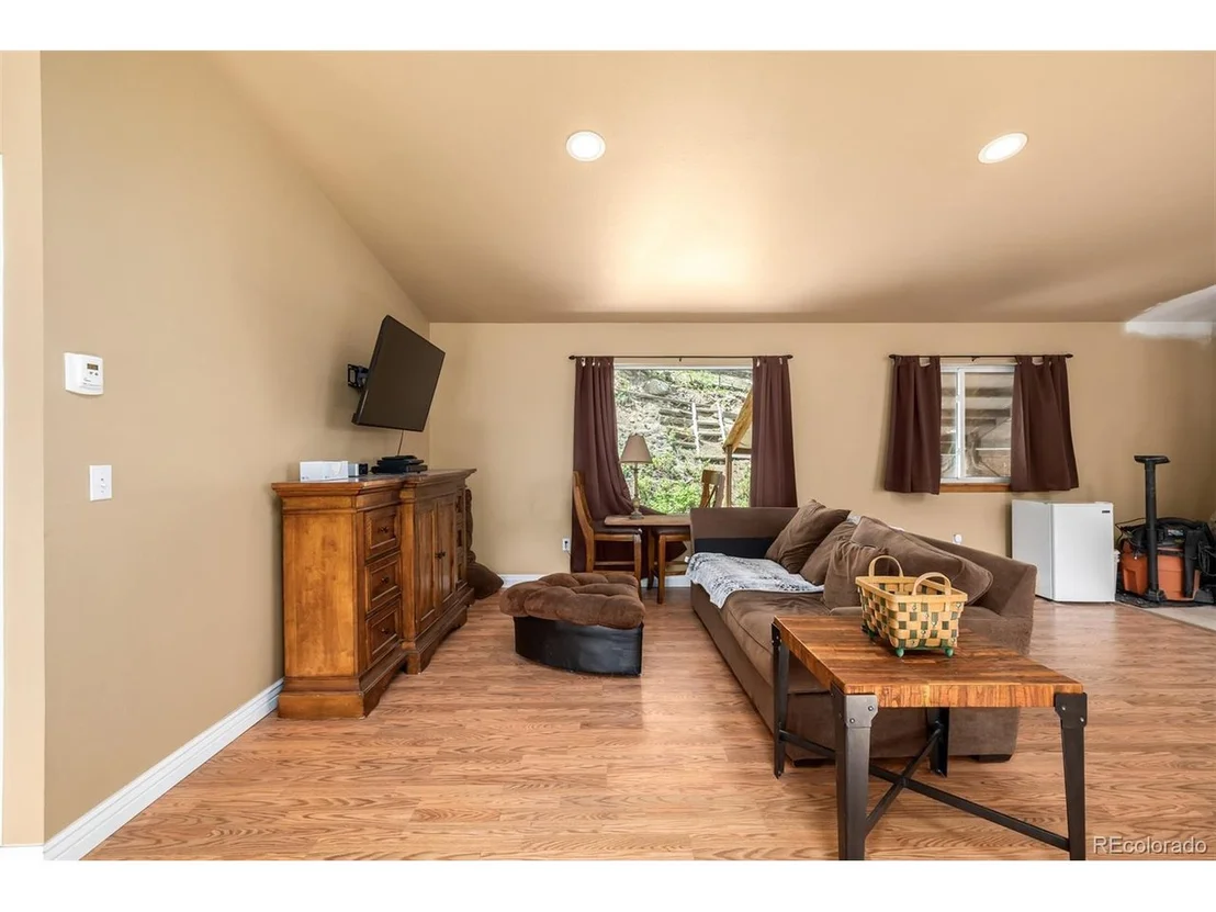 Photo of 2655 Gamble Gulch Rd