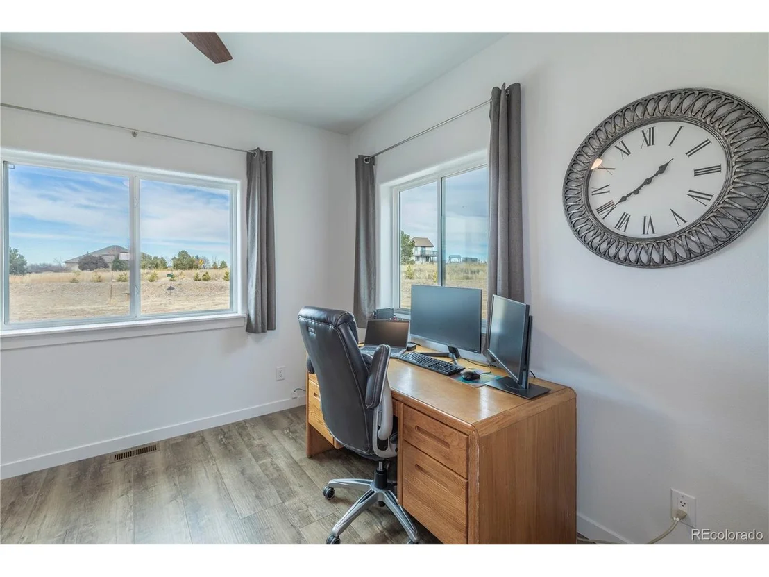 Photo of 6798 Lakeside Cir