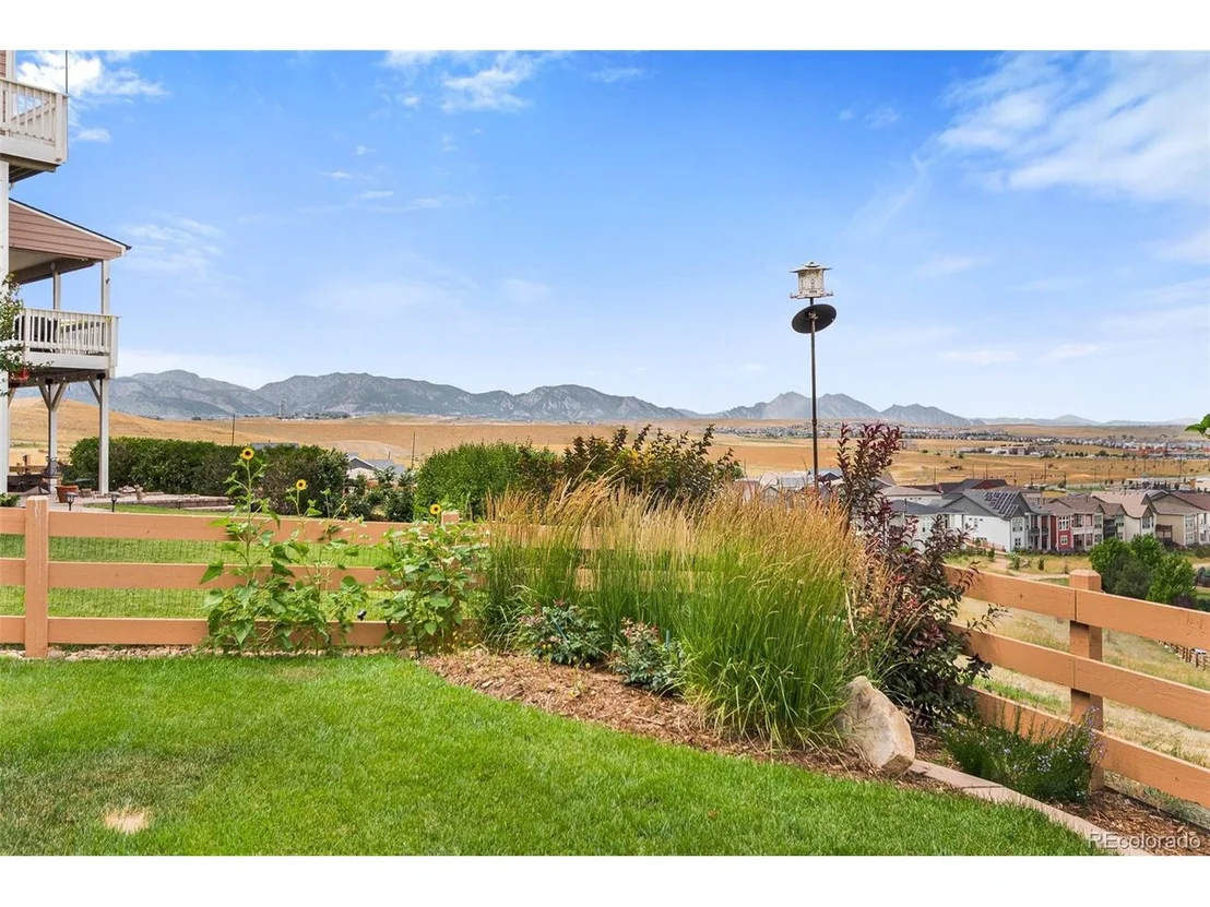 Photo of 8645 Gladiola Cir