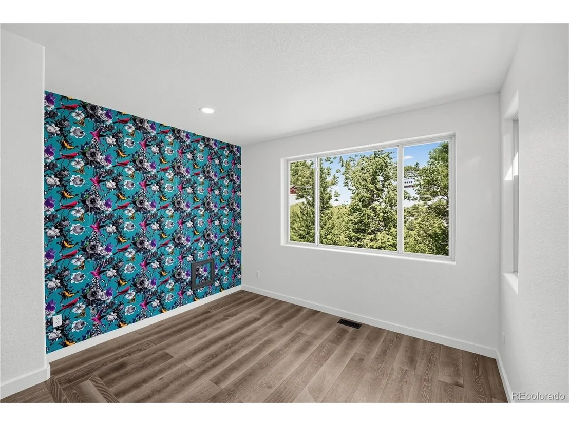 Photo of 100 Elk Valley Way