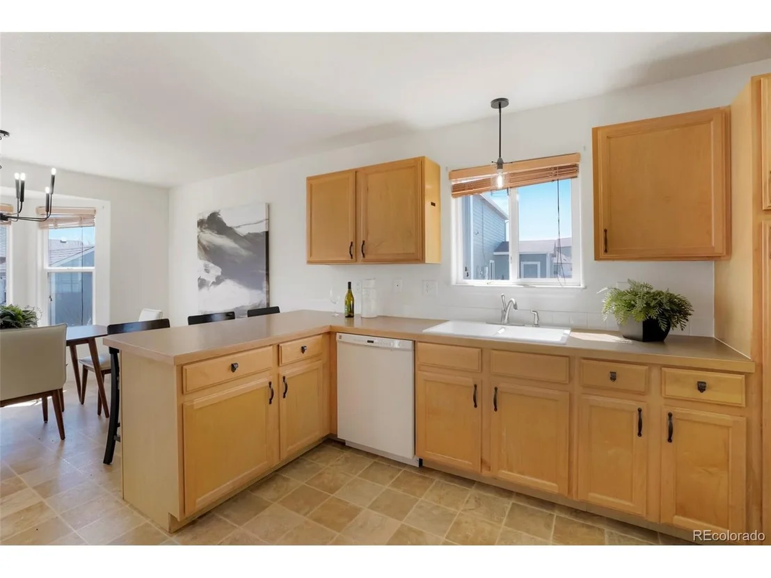 Photo of 1728 Dyer Loop
