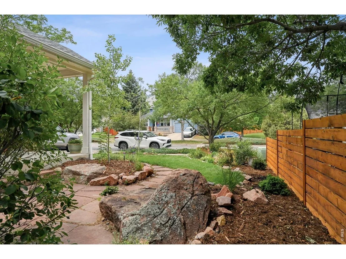 Photo of 4882 Dakota Blvd