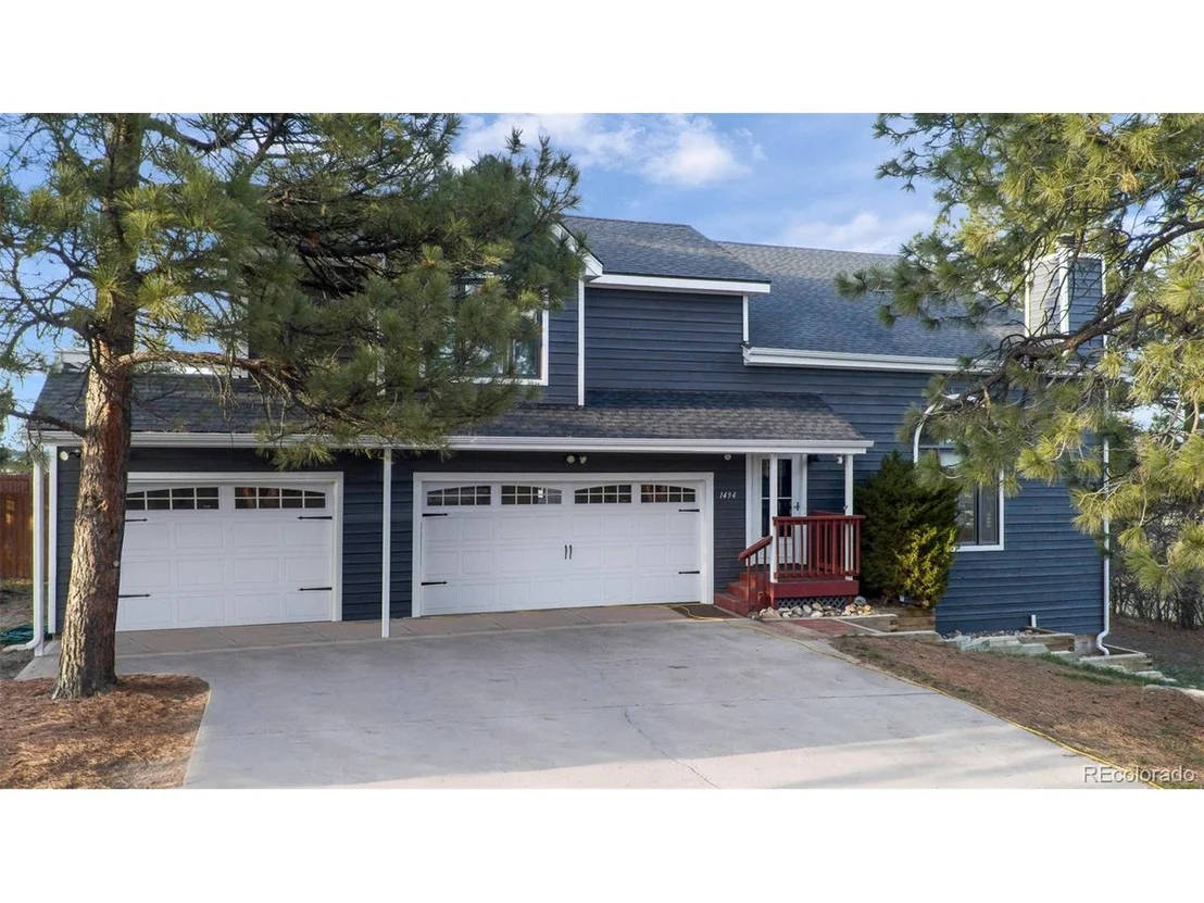 Photo of 1494 Deerpath Rd
