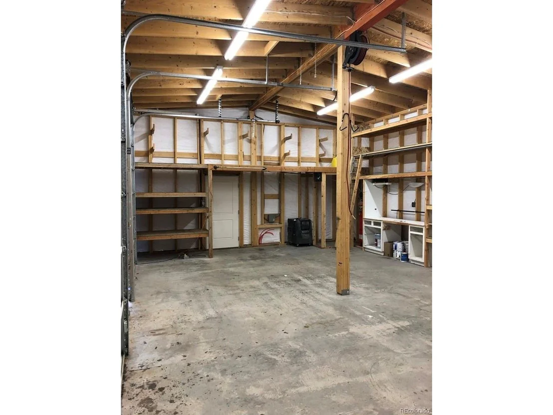 Photo of 2875 Depew St