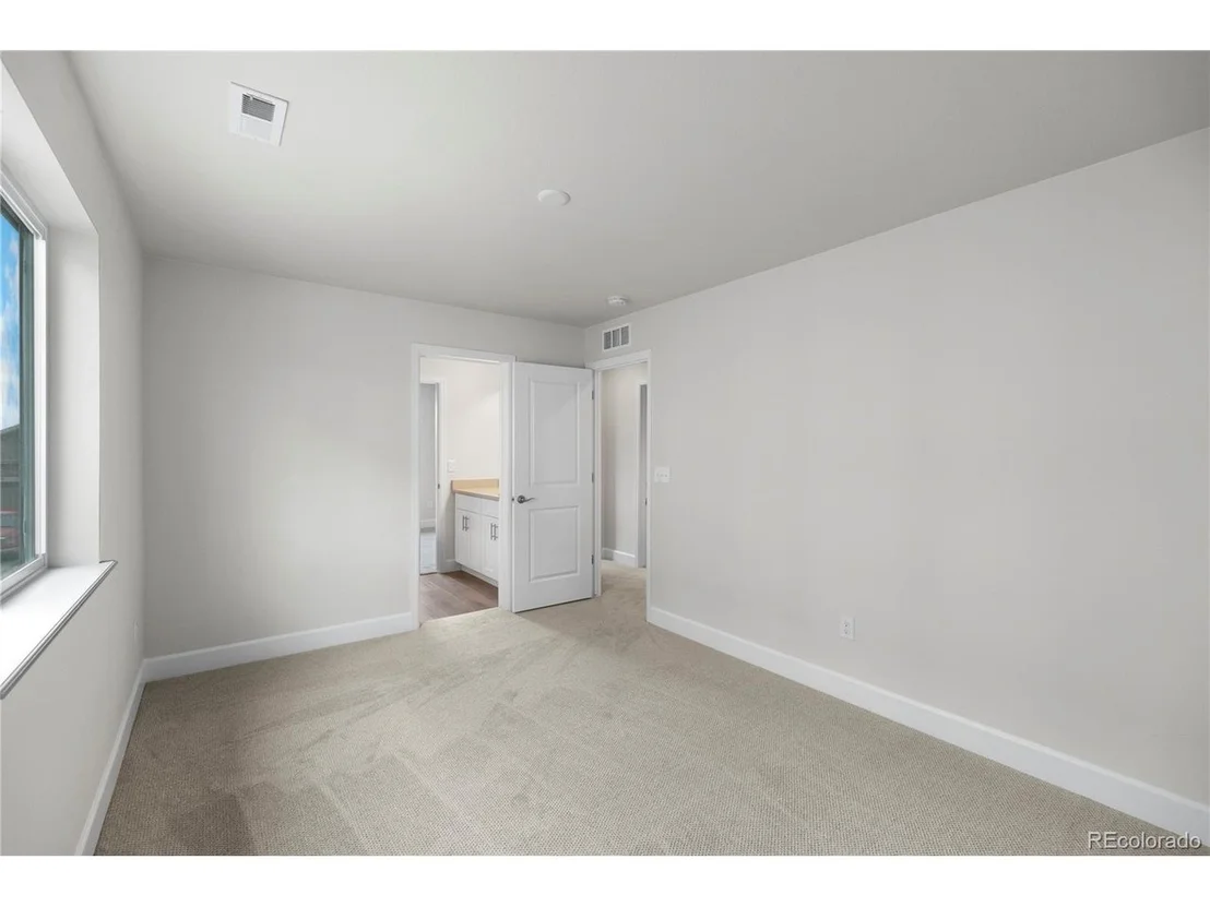 Photo of 2165 Peralta Loop