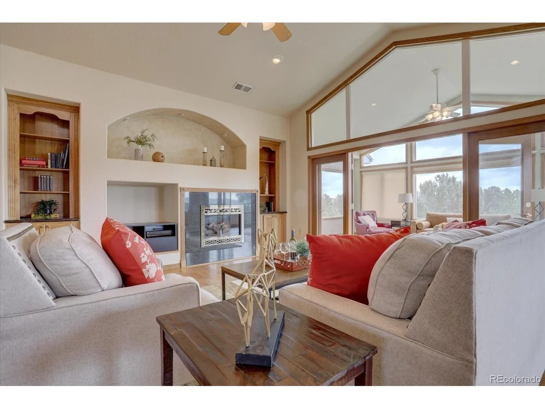 Photo of 2611 Windmill Cir