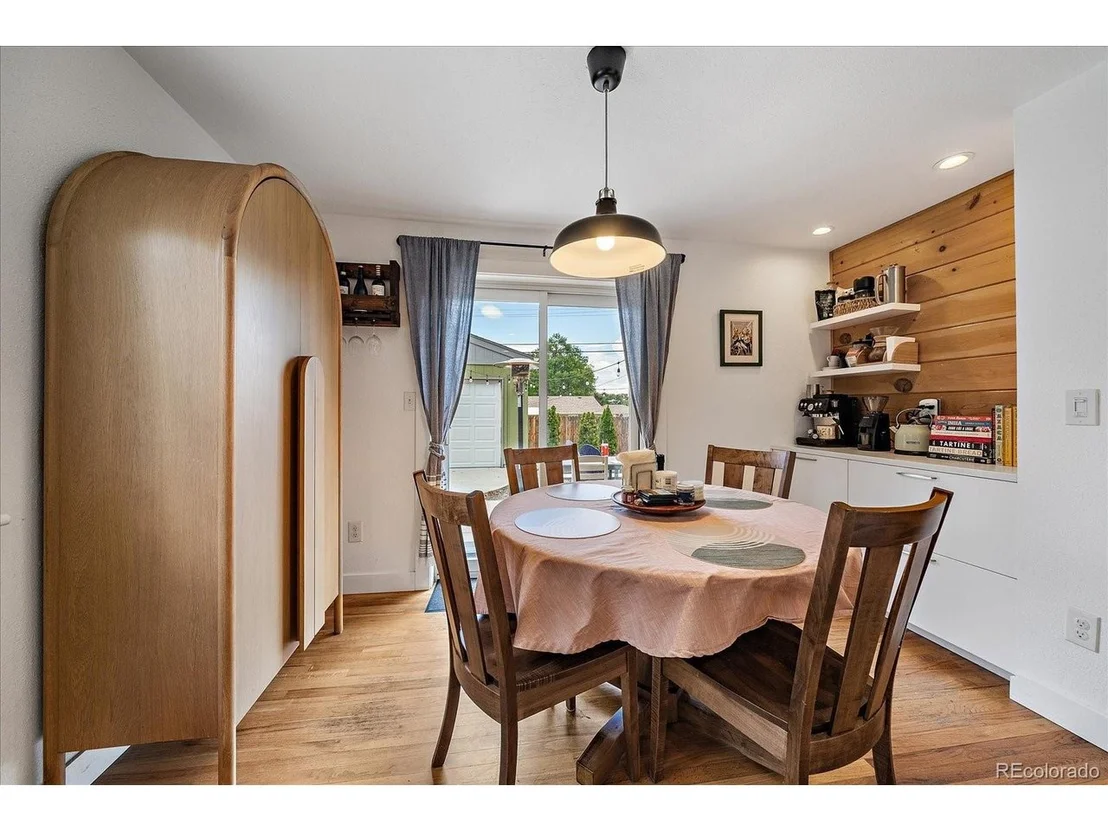 Photo of 5440 Hoyt Dr