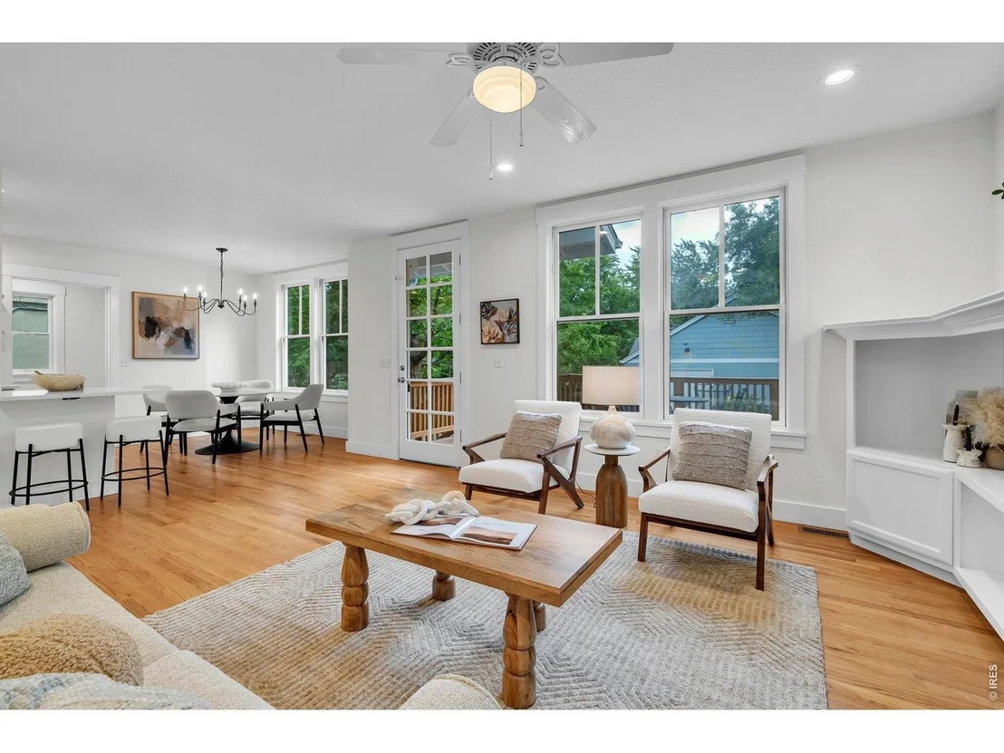 Photo of 320 Pearl St