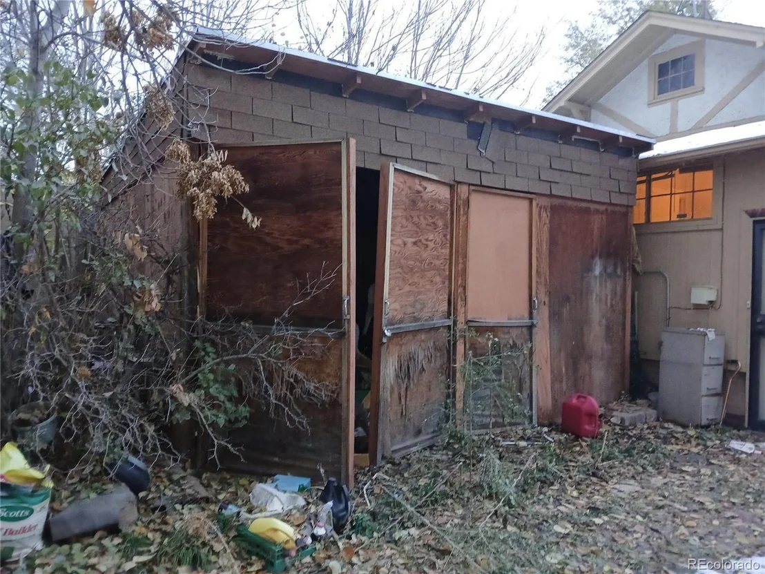 Photo of 2541 Elm St