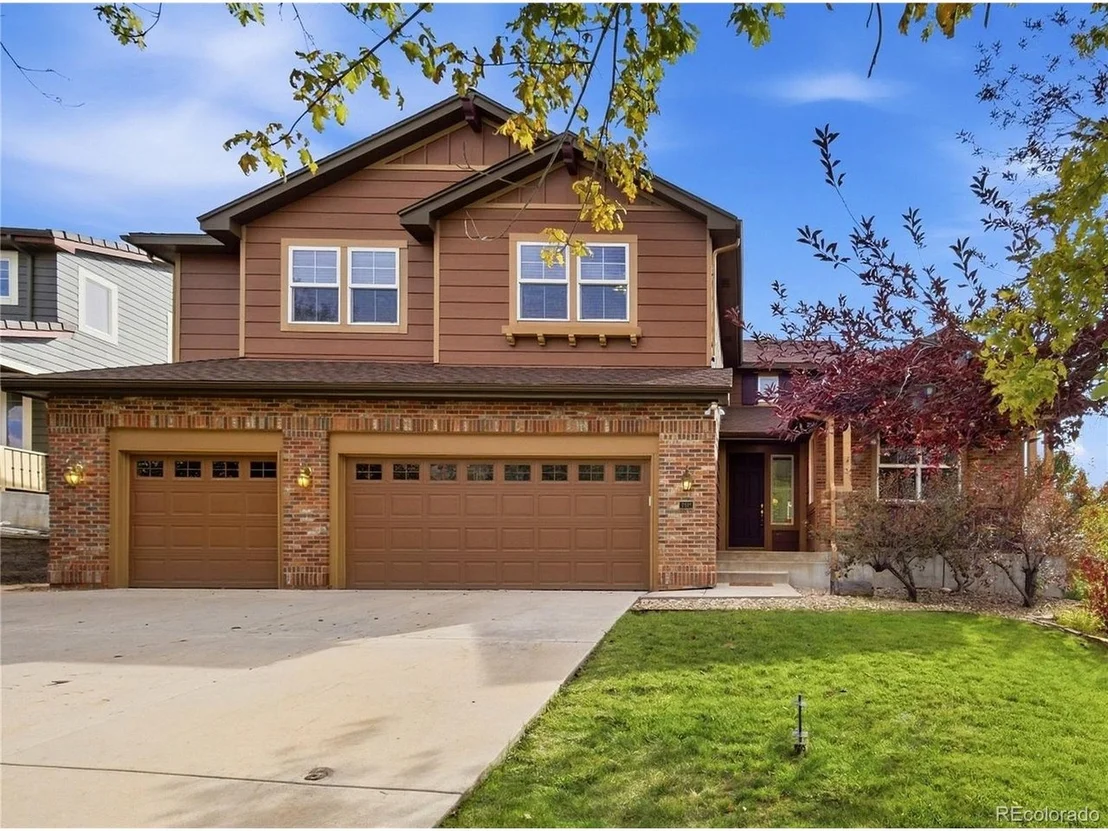 Photo of 760 Ridgemont Cir