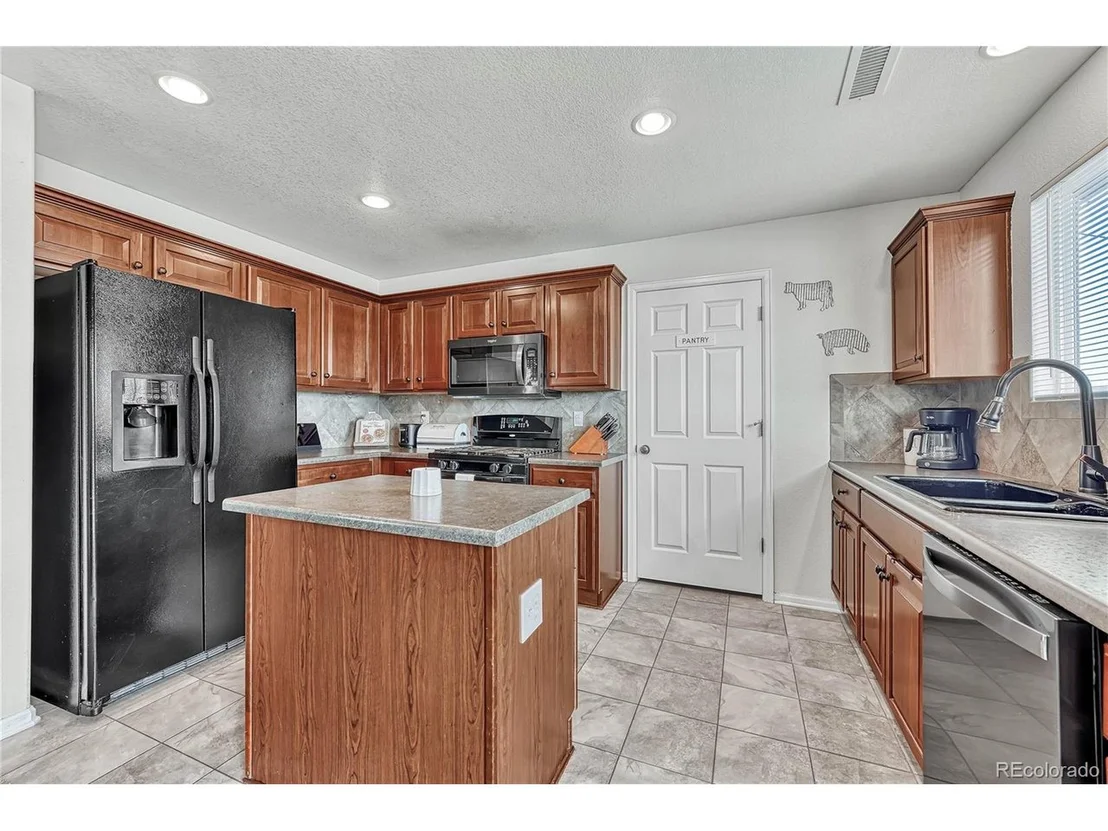 Photo of 230 Lonewolf Dr