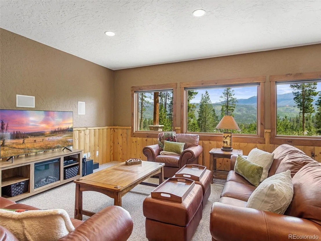 Photo of 1254 Sunset Drive