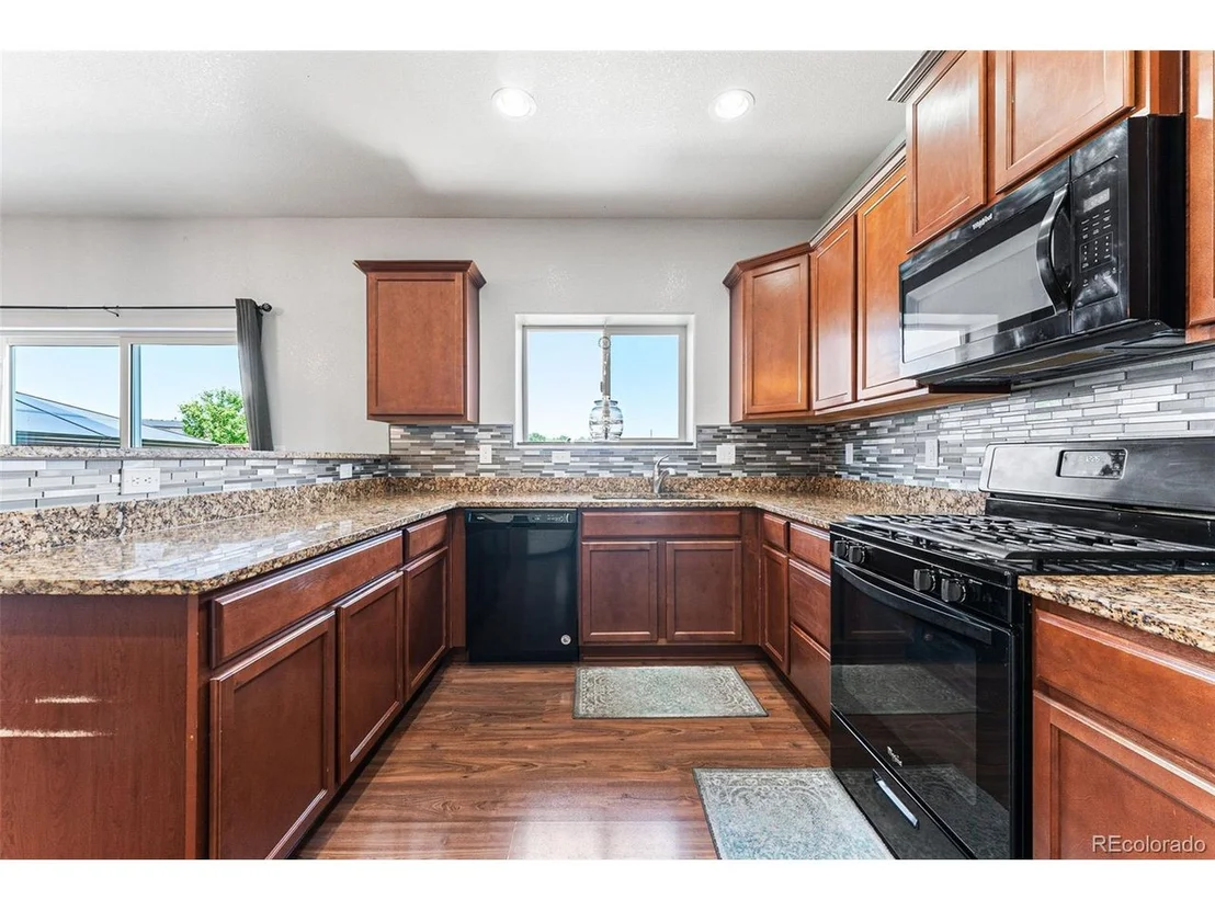 Photo of 4547 E 95th Dr