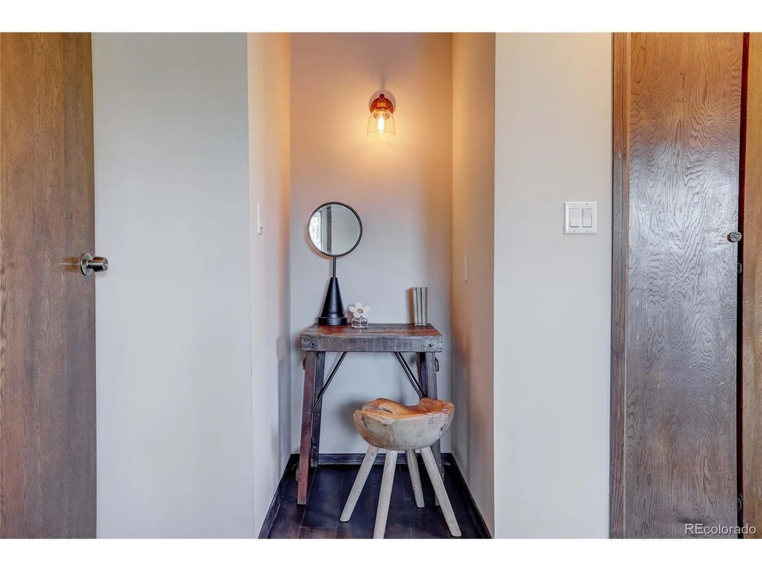 Photo of 155 Pinon Cir