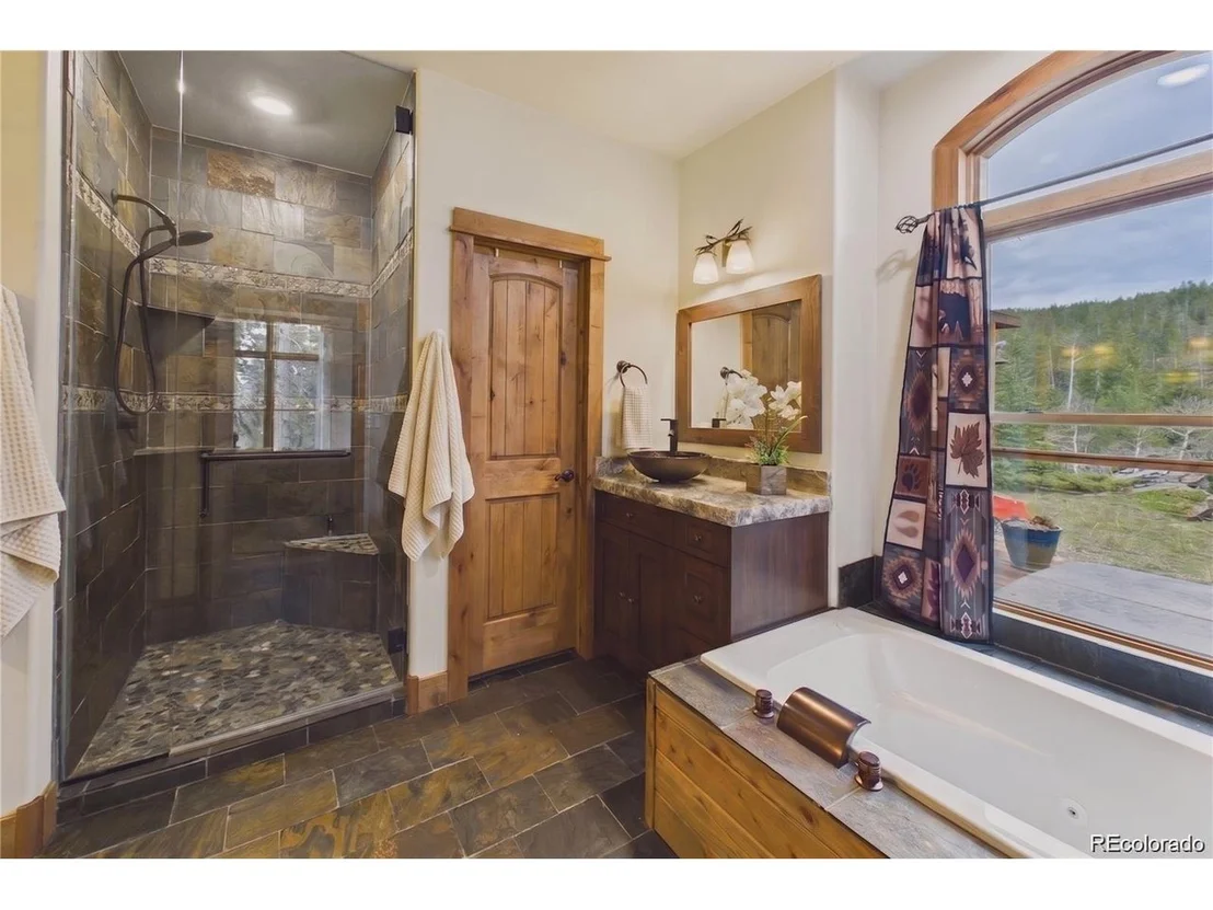 Photo of 350 Foxtail Dr