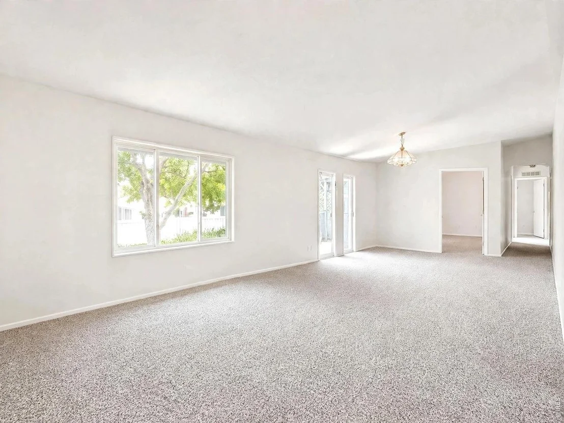 Photo of 804 S Sunchase Dr