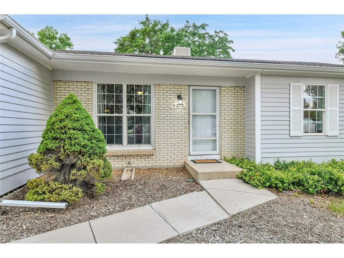 Photo of 9323 Everett Ct
