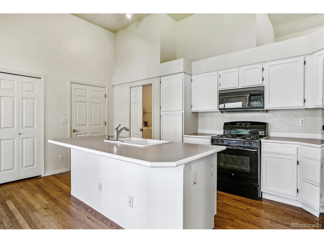 Photo of 308 Diamond Cir