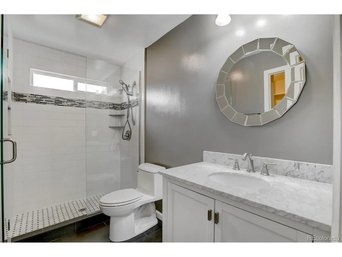 Photo of 9622 W 69th Pl