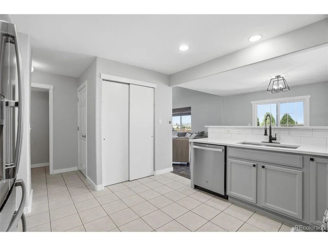 Photo of 10521 Taylor Ave