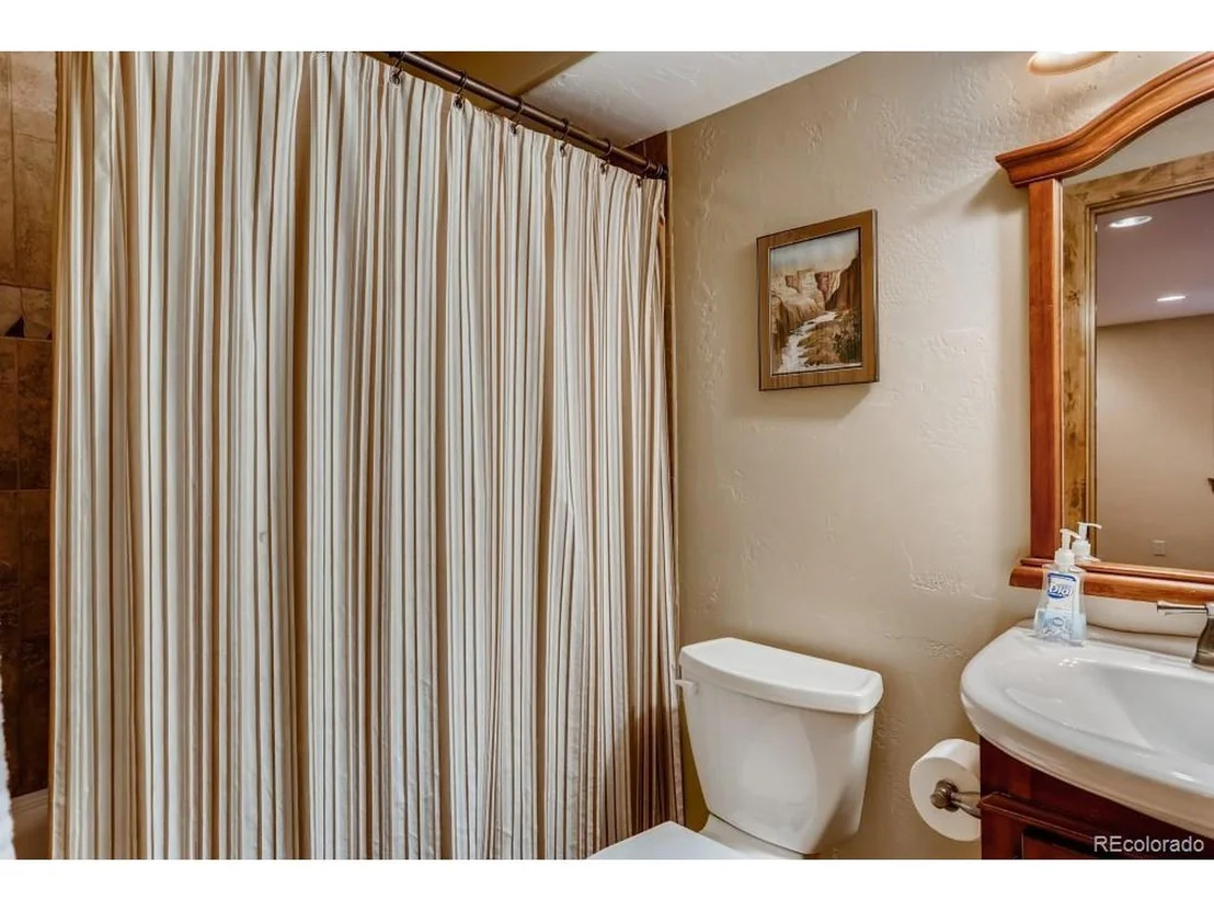 Photo of 275 Meadow Wood Cir